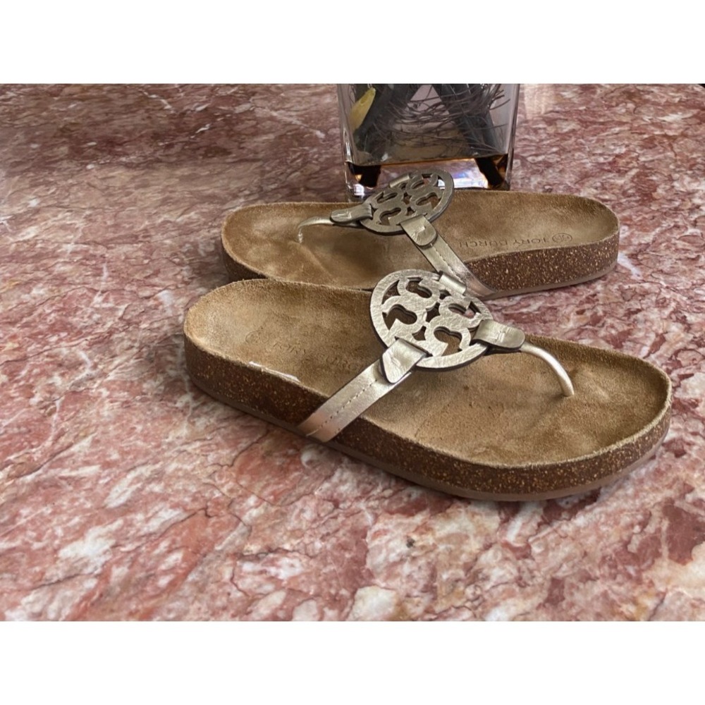 Tory‎ Burch Miller Cloud Metallic Gold Leather Thong Sandal Size 8.5M EUC! $198